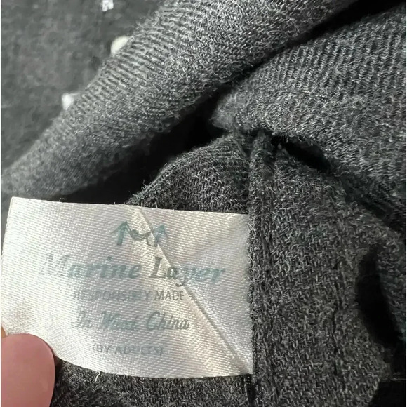 Marine Layer Shirt Men's Med Gray Long Sleeve Button Up Indian Bow And Arrow. - Picture 8 of 9